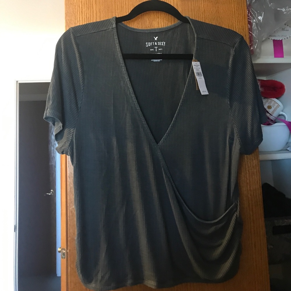 American Eagle top